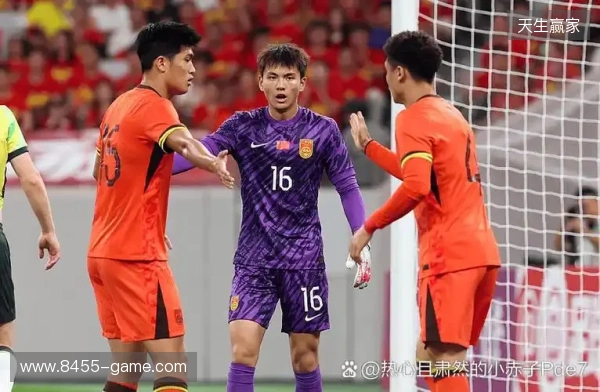 媒体人热议U23国足半场：泰国速度快，李昊又救命了，黄牌是隐患